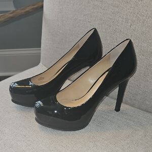 NWT Gianni Bini "Lilli" Patent Pump